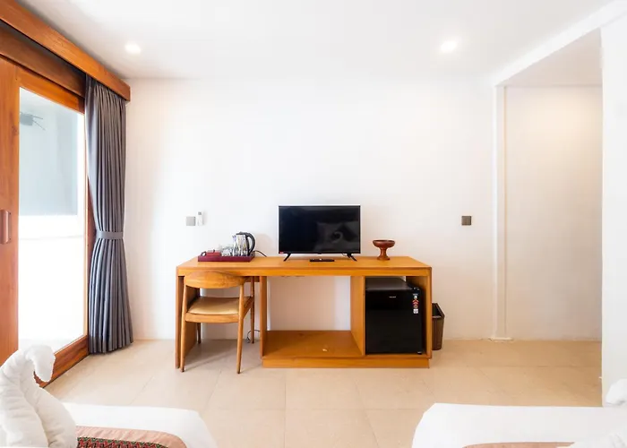酒店 Amp House 4*