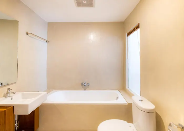 酒店 Amp House Toyapakeh
