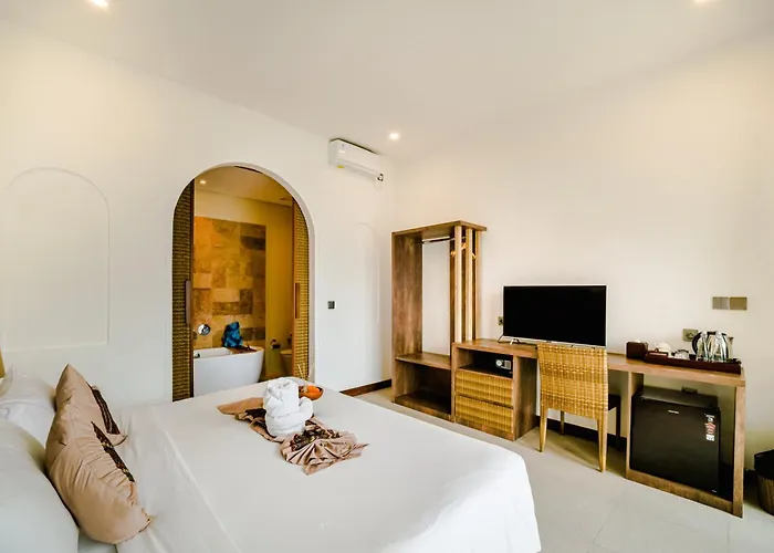 Amp House 4*