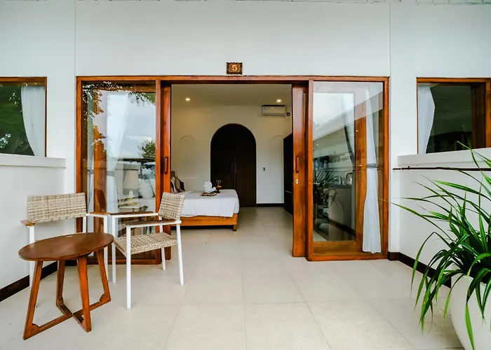 Amp House 4*